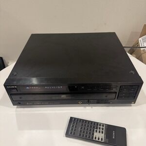 Pre-Owned 1988 Sony 5 Disc Changer CDP-C7ES, Tested, Working. *Please Read Desc*